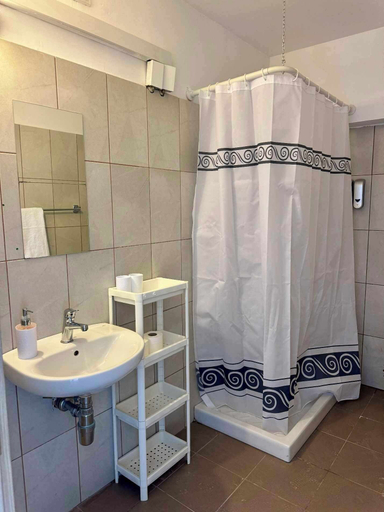 Bathroom 3, M-HOTEL APARTMENTS