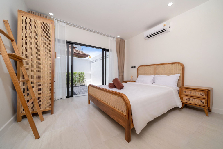 Room 2, Bali Style 4BR Pool Villa Kaia in Rawai, Pulau Phuket