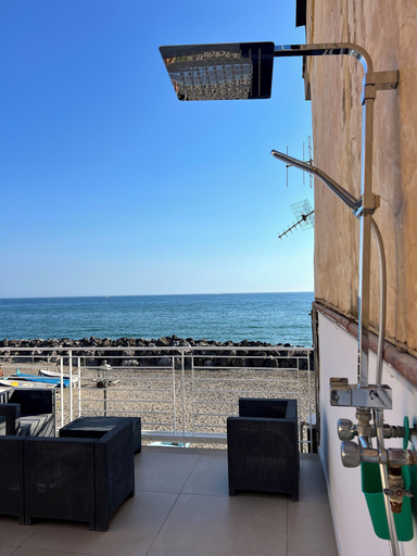 Others 5, Casa Castagna a' Mare, Salerno