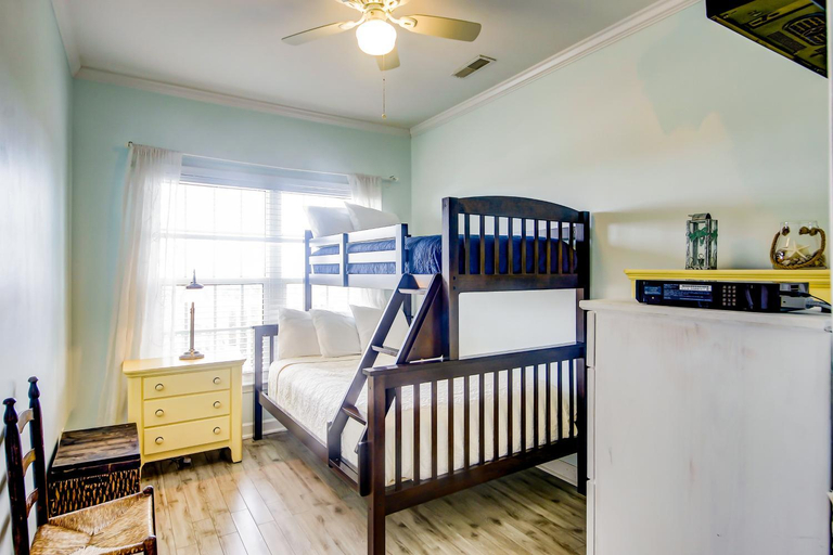 Bedroom 2, Marsh Winds 2N, Charleston
