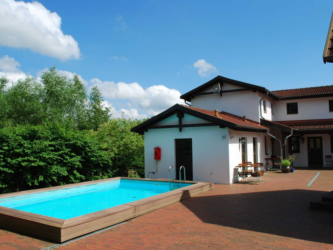 Sport & Beauty 4, Apartment in Dargun With Pool & Barbecue, Mecklenburgische Seenplatte
