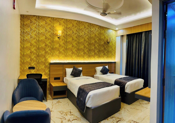 Bedroom 2, The Grand Oasis Hotel & Resort, Gautam Buddha Nagar