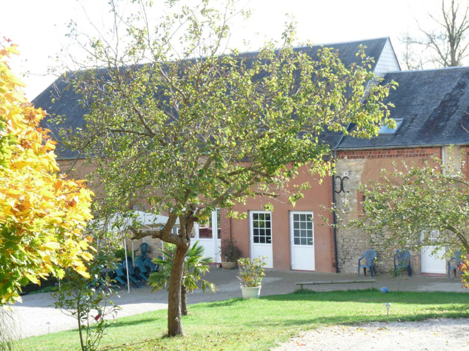 Exterior & Views 1, Gite Utah du DOMAINE DE SAINT-VIGOR, Manche
