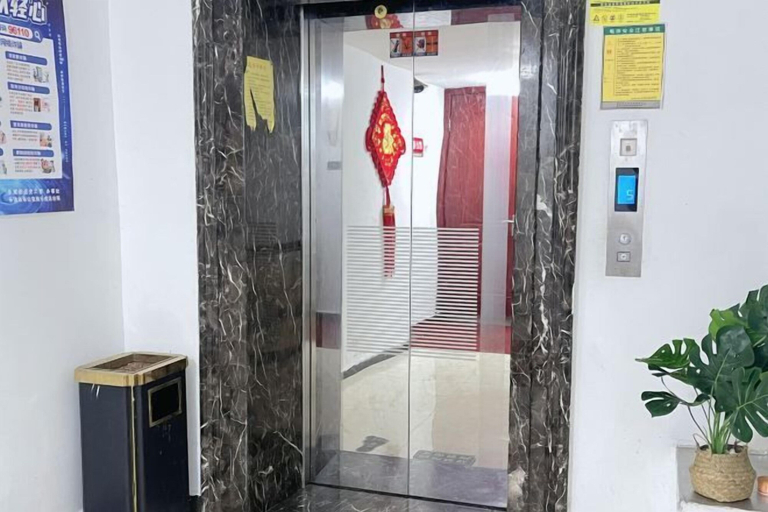 Others 5, Minfeng Hotel, Wenzhou
