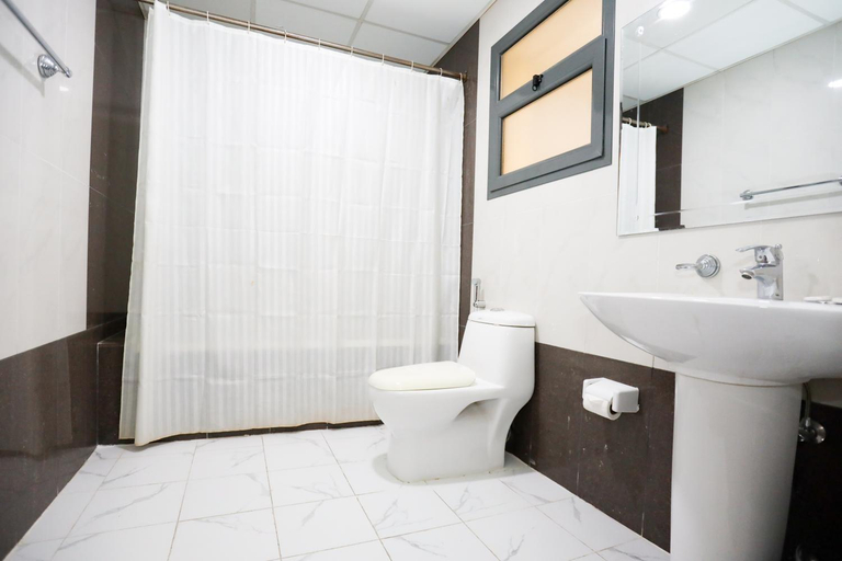 Bathroom 17