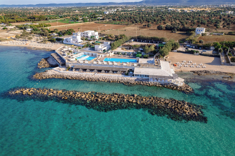 Exterior & Views 2, La Peschiera, Bari