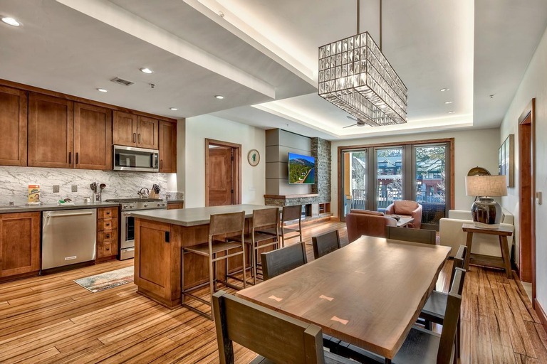 Dining Room 1
