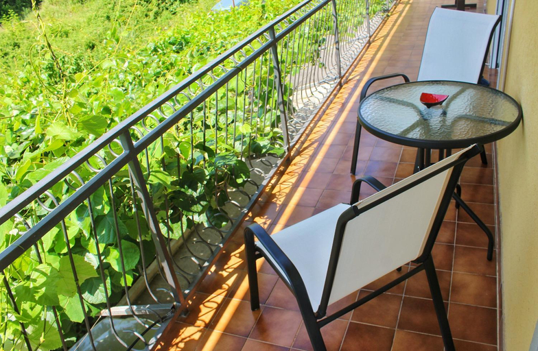Others 3, Apartments Jovana