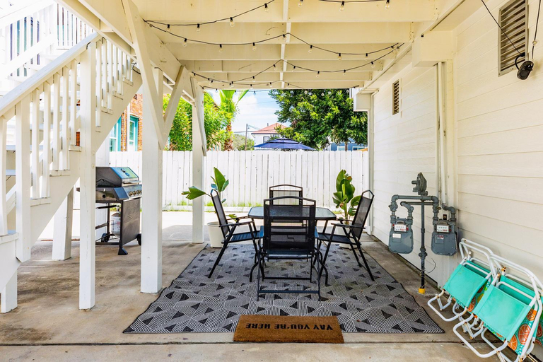 Others 5, Soleil House - Unit B, Galveston