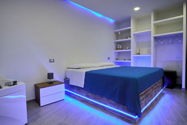 Bedroom 5, Le stanze di Vino Rosso, Salerno
