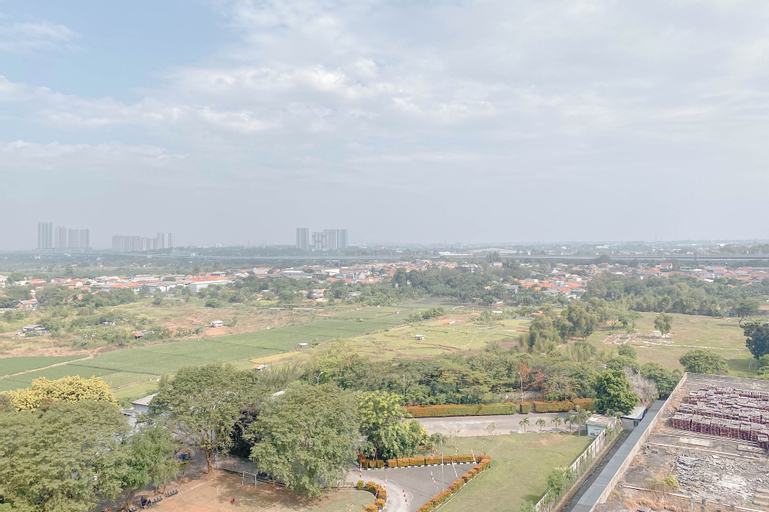 Exterior & Views 4, Modern Look Studio Apartment At Azalea Suites, Cikarang