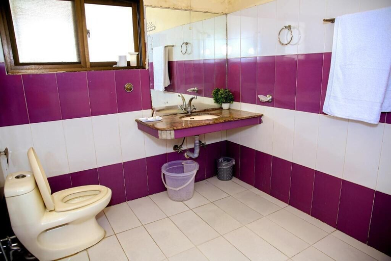 Bathroom, Shelton Residency, Lahore