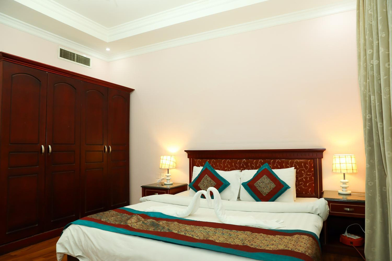 Bedroom 8