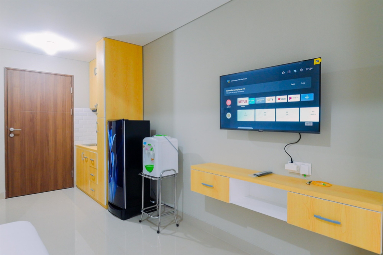 Bedroom 3, Homey Studio At Lrt City Sentul - Royal Sentul Park Apartment, Bogor