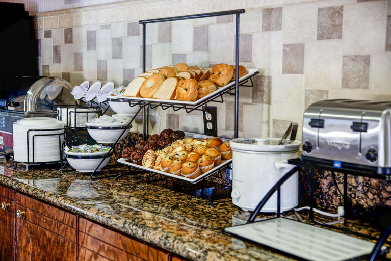 Food & Drinks 3, Comfort Inn Bessemer Birmingham South, Jefferson