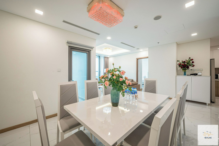 Dining Room 12