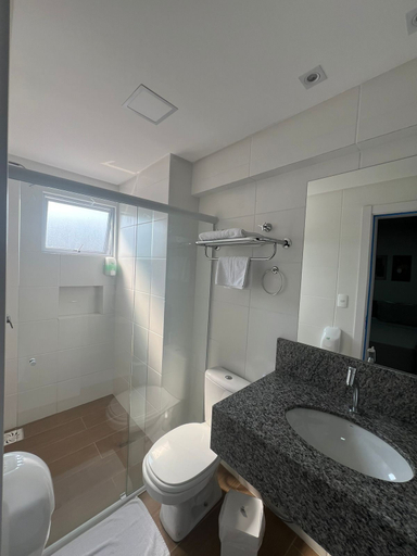 Bathroom 3, Cattoni Hotel, Lages