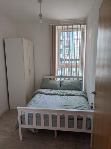 3, Lovely room in Modern apartment, London