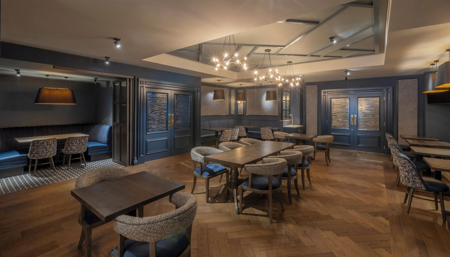 Food & Drinks 5, Bracken Court Hotel, Dublin