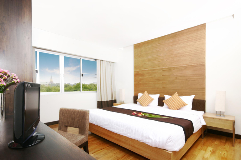 Bedroom 13