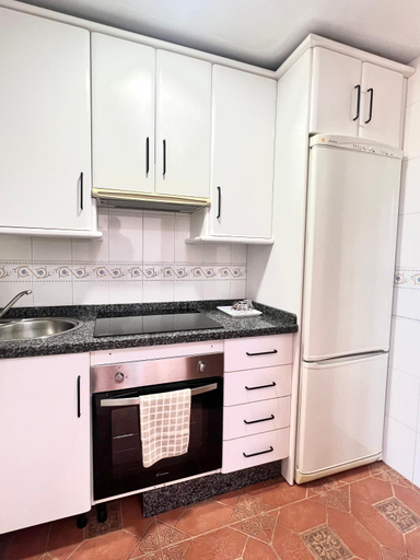 Others 2, APARTAMENTO LA MURALLA, Córdoba