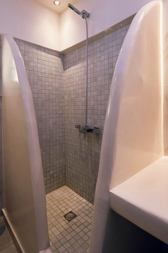 Shower 4, Soultouch Beachfront Villa, South Aegean