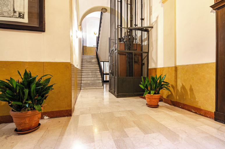 Others 5, Studio nel Cuore della Citta' by Wonderful Italy, Bologna