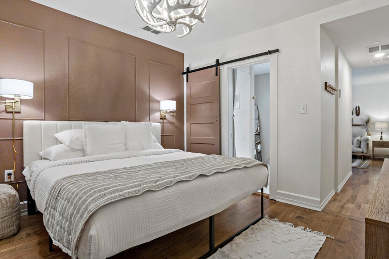 Bedroom 2, Peri Social House, Buncombe