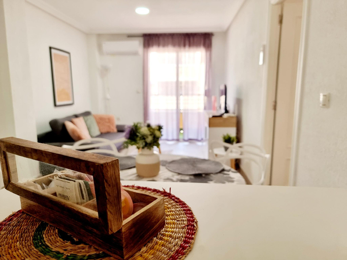 Others 5, Elegant apartment in an excellent area, Alicante
