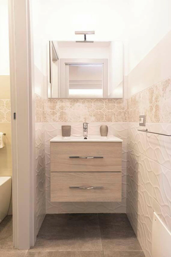 Bathroom 3, Appartamenti il Ventaglio, Messina