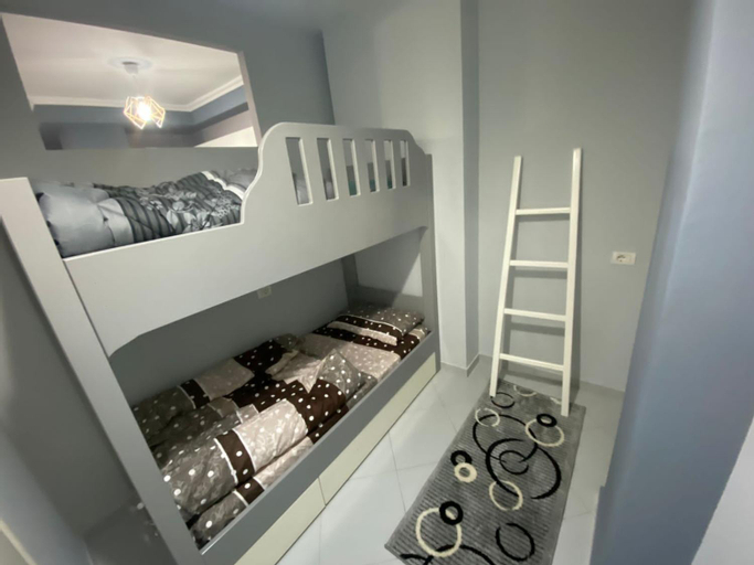 Moni Apartments, Korçës