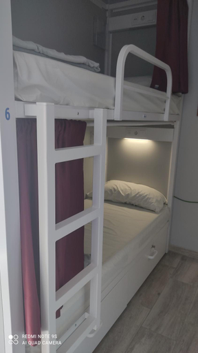 Bedroom 2, Albergue con encanto d'camino, A Coruña