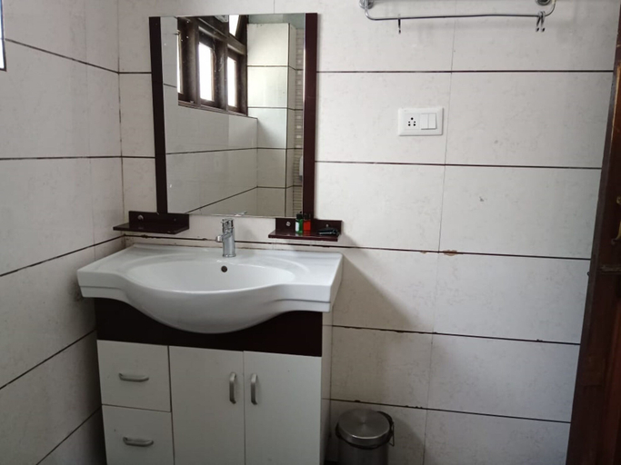 Bathroom 4, Hotel Dew Pond, East Sikkim