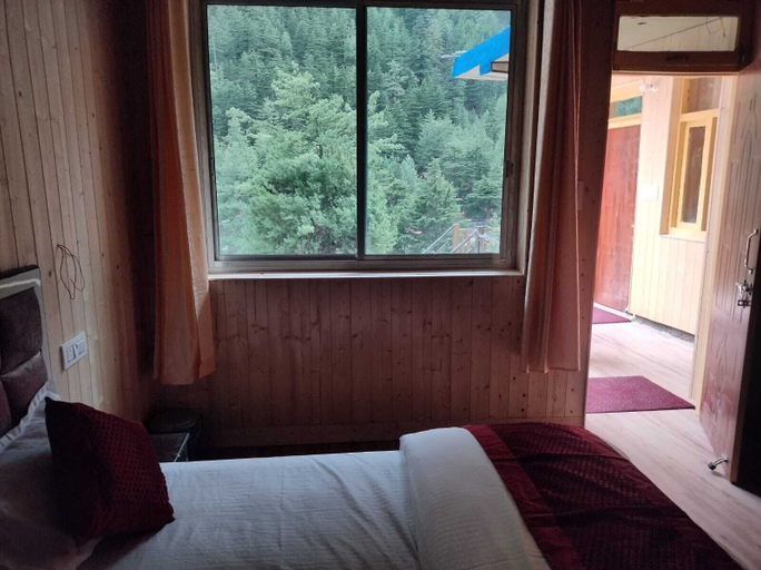 Bedroom 2, Hotel Shwetambara, Uttarkashi