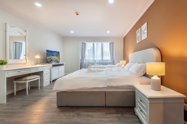 Bedroom 8
