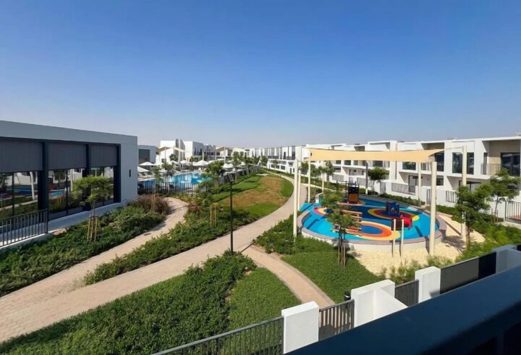 Exterior & Views 2, Spacious 3BHK Townhouse-Emaar South Golf, Dubai