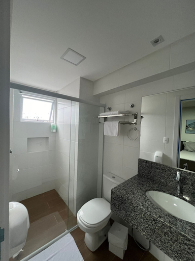 Bathroom 3, Cattoni Hotel, Lages