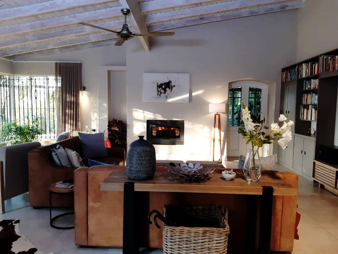 Public Area 4, Amberhall Guesthouse, City of Johannesburg