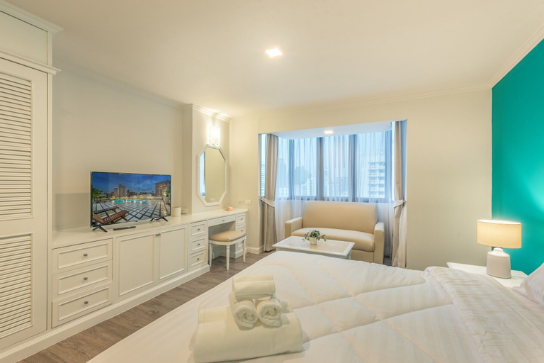 Bedroom 12