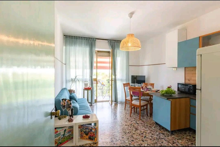 Others 5, LE 7 CALLE, Pisa
