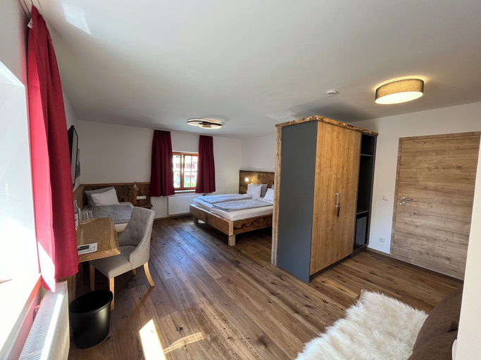 Bedroom 3, Hotel Garni Alpengruss, Garmisch-Partenkirchen