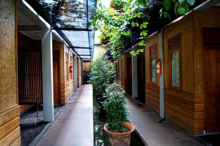 Exterior & Views 2, Kampung Sumber Alam Garut Powered by Archipelago, Garut