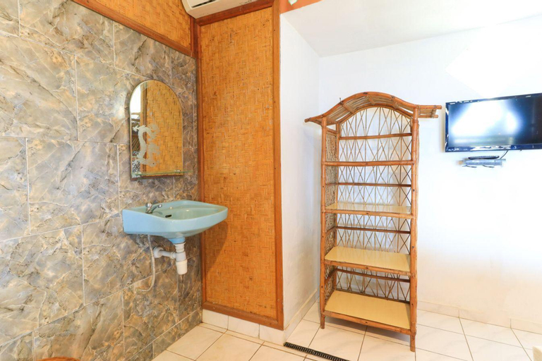 Bathroom 6