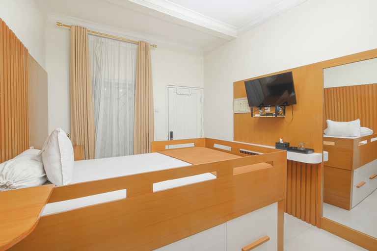Bedroom 8