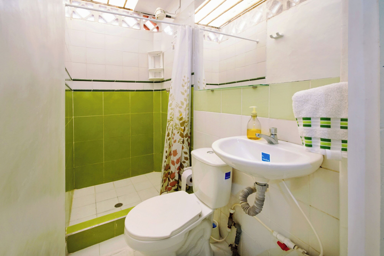 Bathroom 4, Ding-Dong Hostel, Santiago de Cali