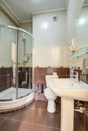 Bathroom 3, Hotel Touristan Bishkek, Bishkek