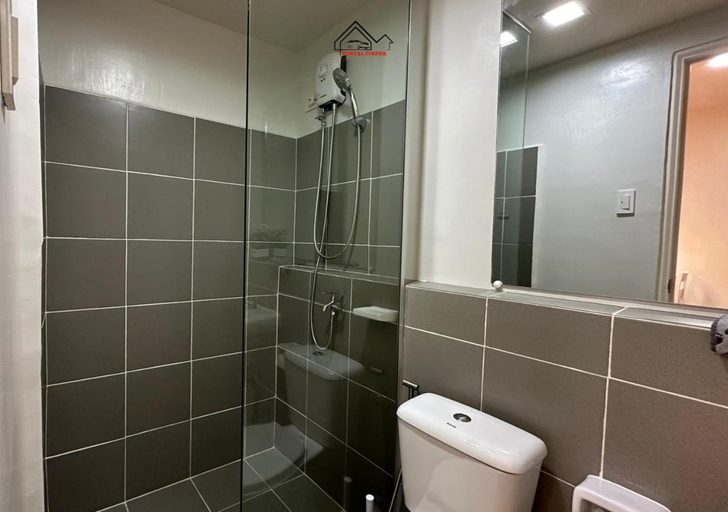 Bathroom 5, OneBR Condo with Balcony Near Puerto Princesa Airport, FREE POOL & Gym - B2 6Diamond, Puerto Princesa City