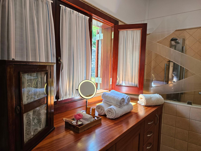 Bathroom, Villa Mogaren, Las Palmas
