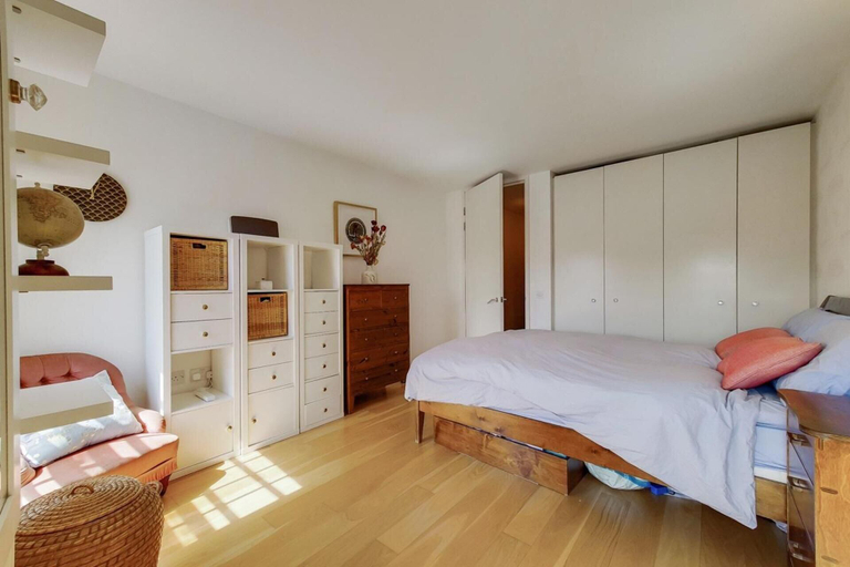 Others 4, Apt - Sleeps 4 - Pets Ok - Roof Garden, London