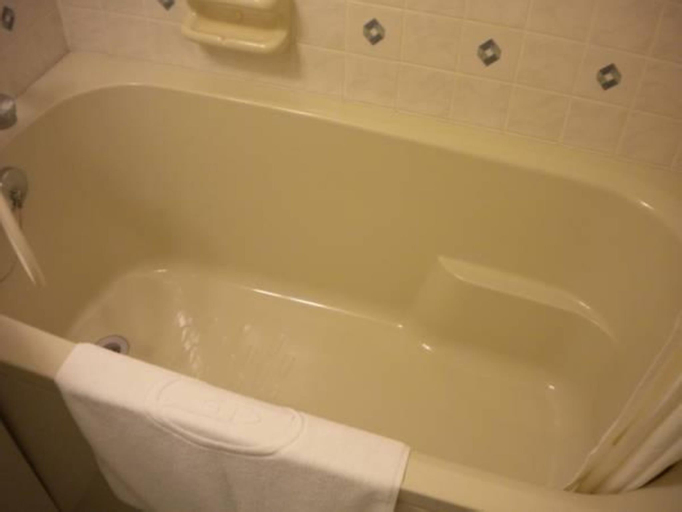 Bathroom 27